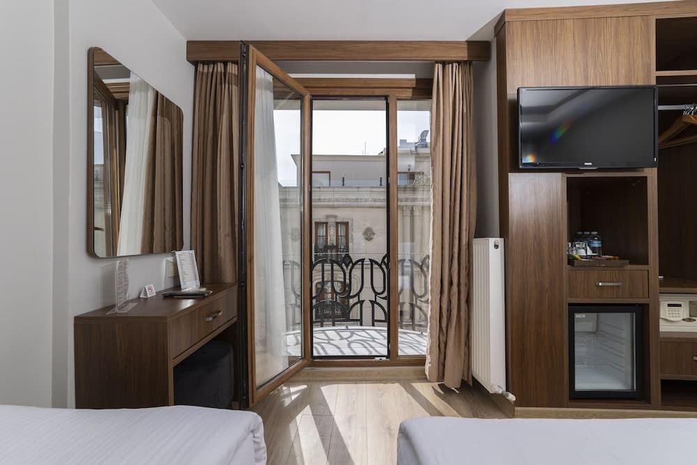 Hotel Black Tulip 5