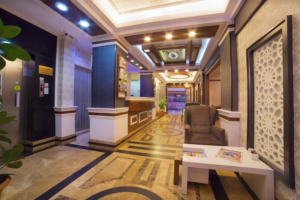 Hotel Black Tulip 2