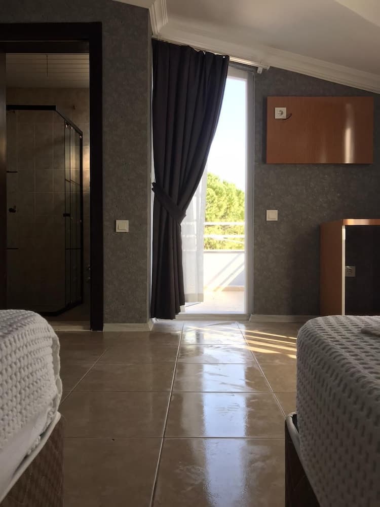 Anita Noch Hotel 5