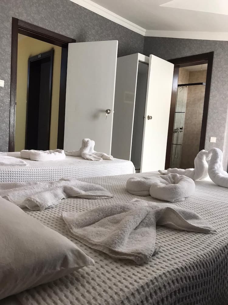 Anita Noch Hotel 4