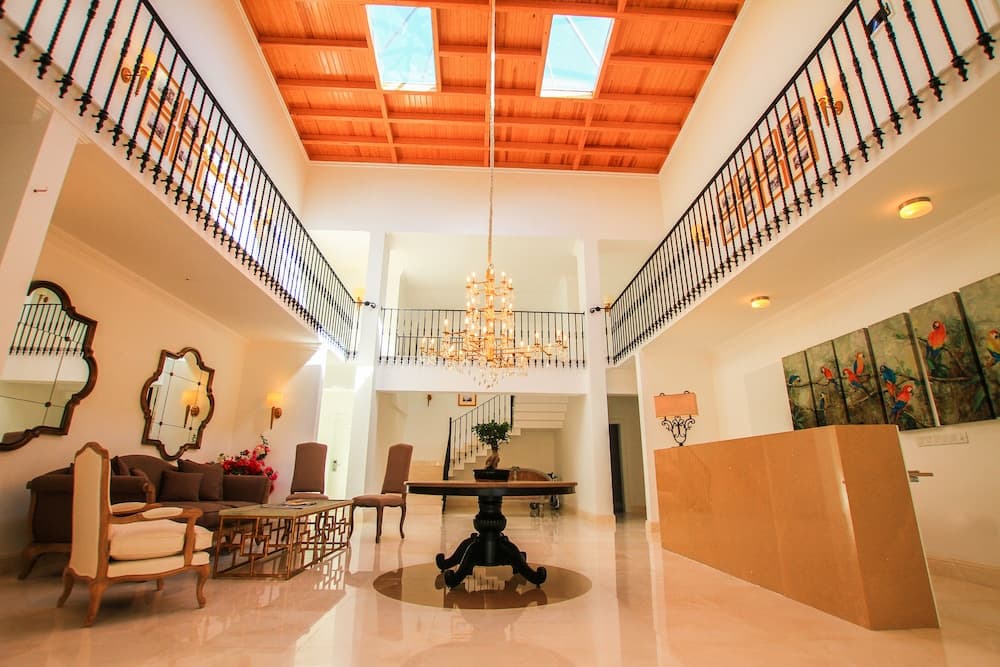 Palm Bay Beach Hotel 2