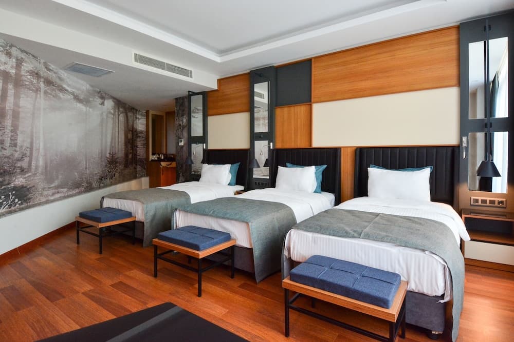 Expoist Hotel 3