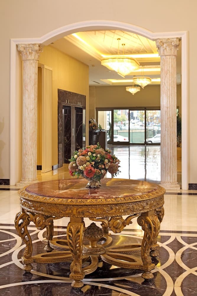 Ramada Hotel & Suites by Wyndham Istanbul Merter 2