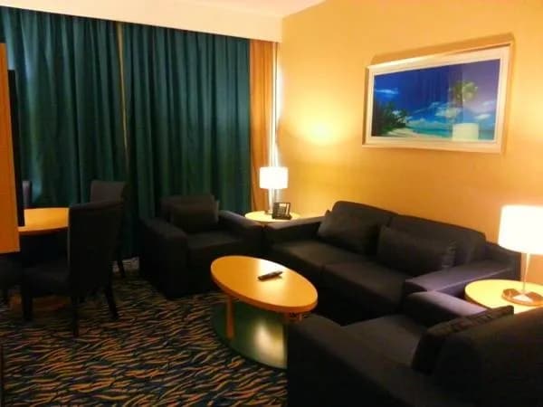 Harbour Suites Hotel 4