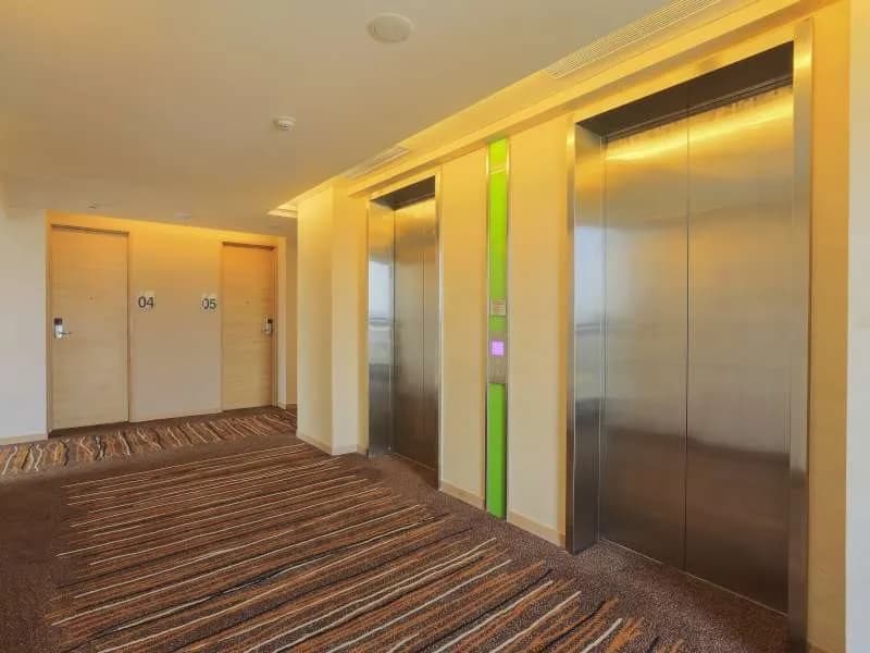Holiday Inn Express Semarang Simpang Lim 5