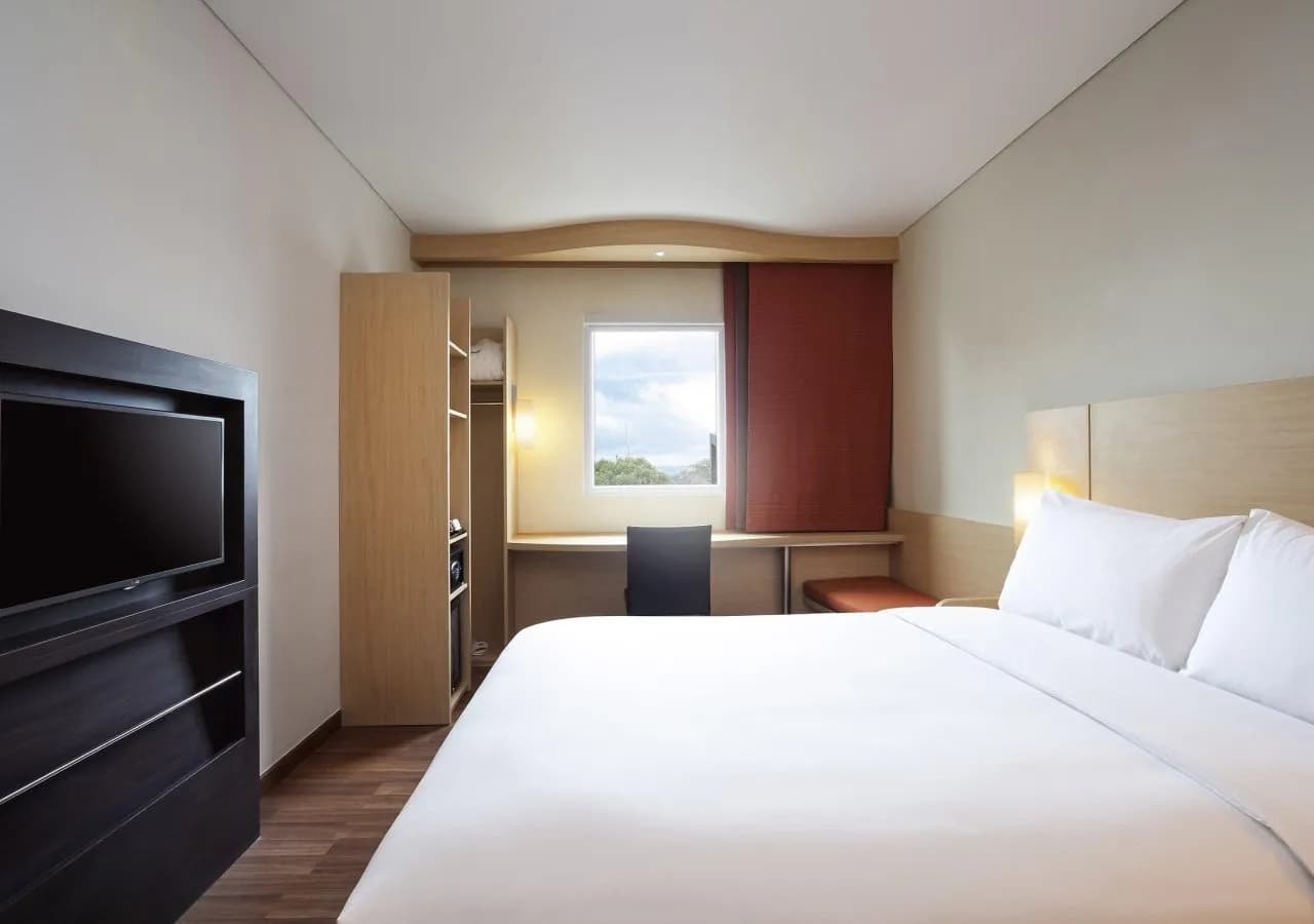 Hotel ibis Makassar City Center 2
