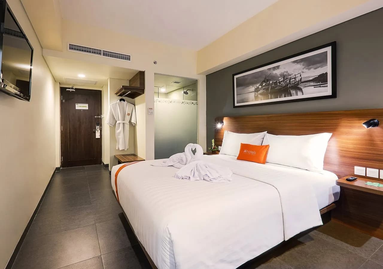 J4 Hotels 2