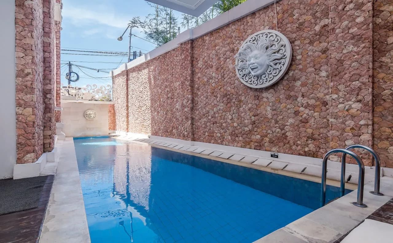 Kuta Angel Hotel Luxurious Living