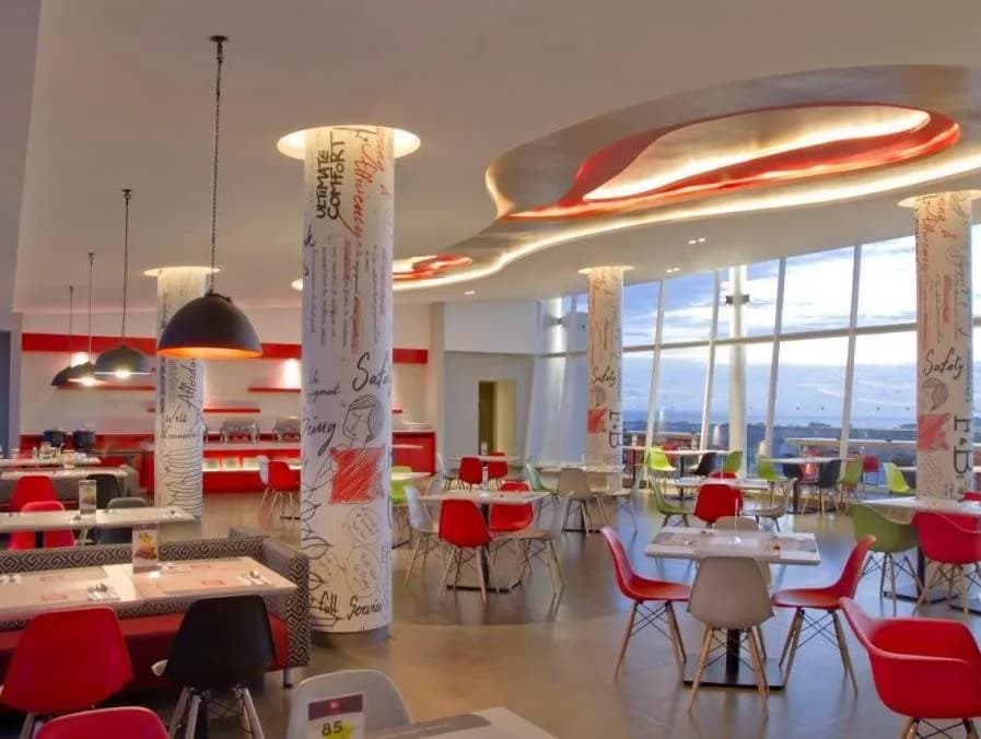 Hotel ibis Padang 5