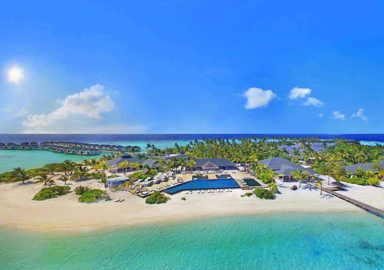 NH Collection Maldives Havodda Resort