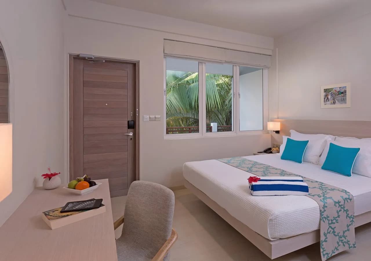 Malahini Kuda Bandos Resort 2