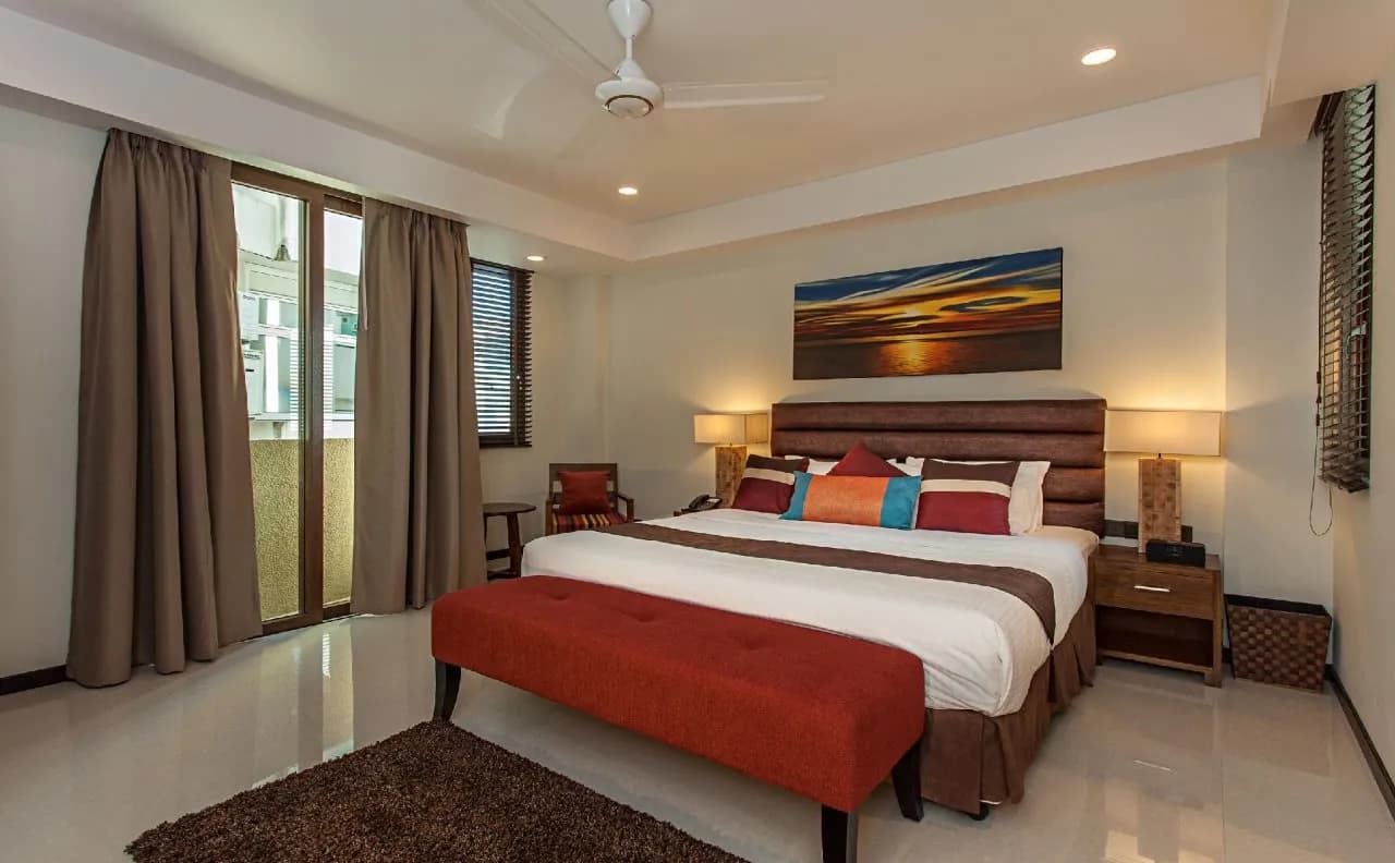 The Somerset Hotel 4