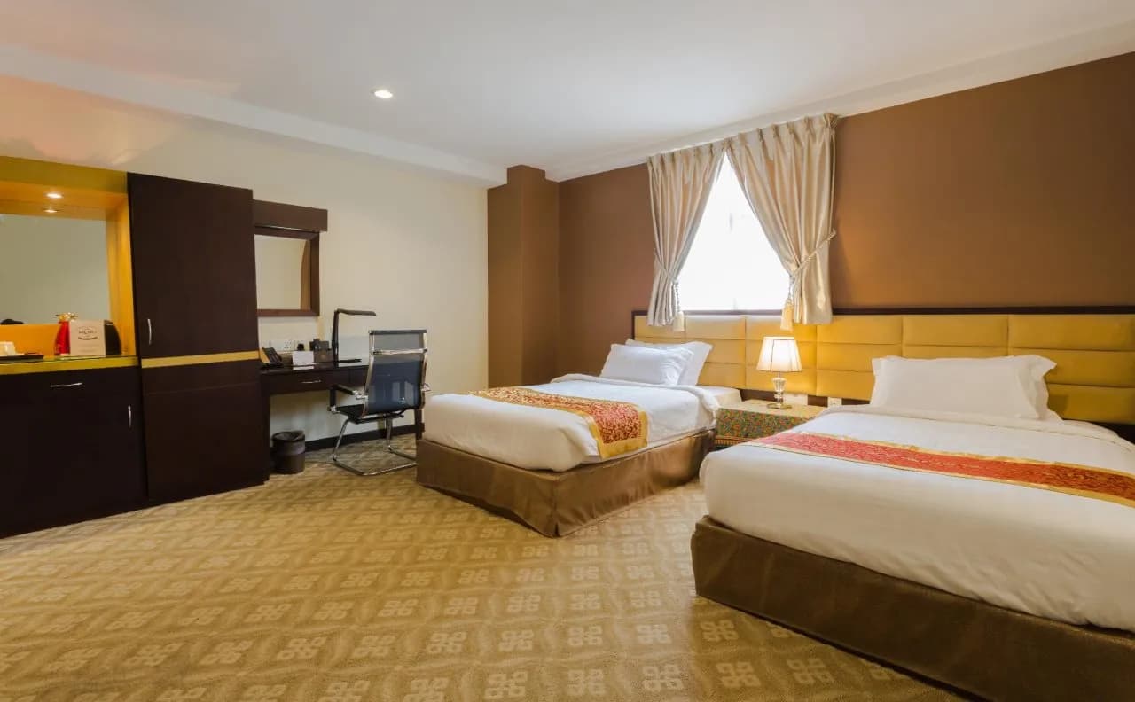 Hallmark Crown Hotel 4