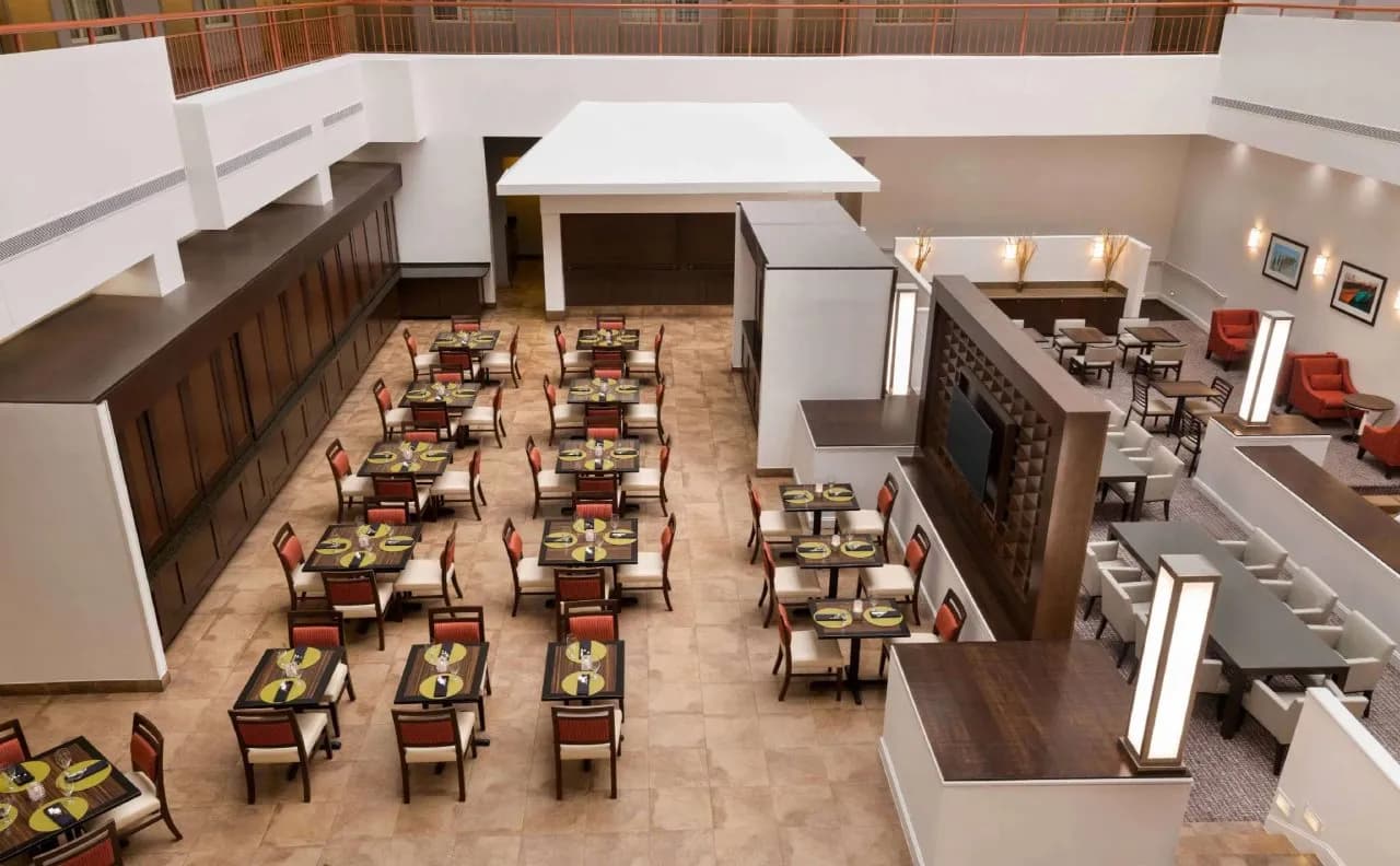 DoubleTree by Hilton Hotel Doha Old Town 5