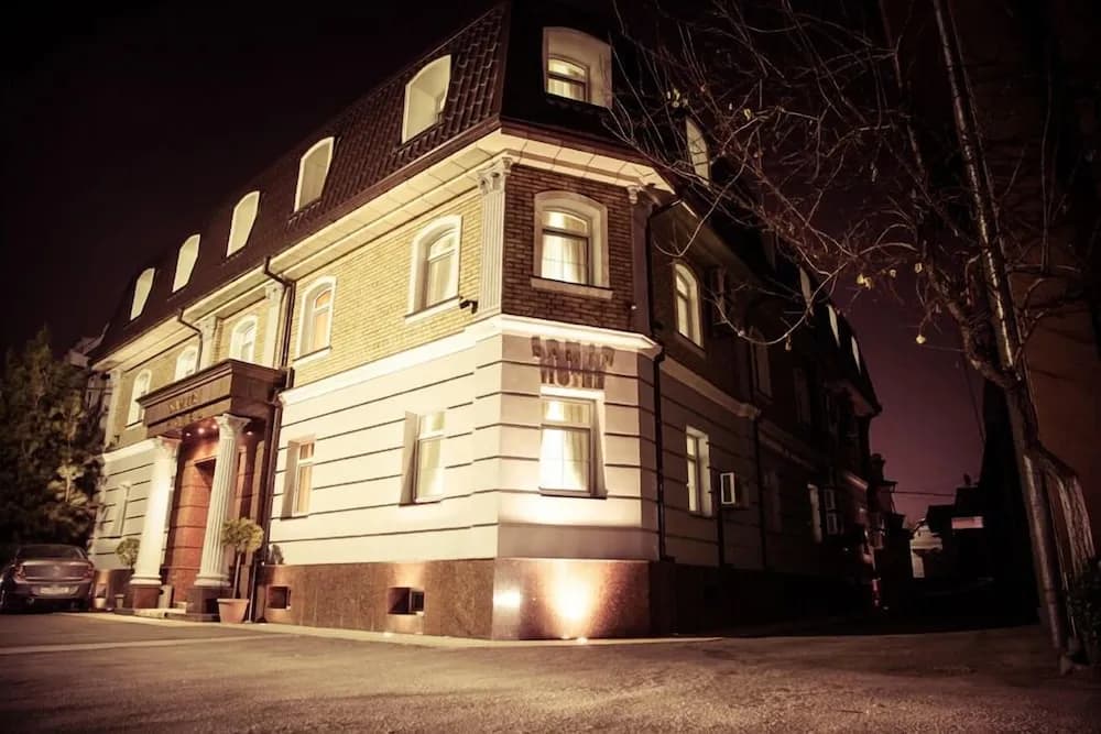 Samir Hotel 4