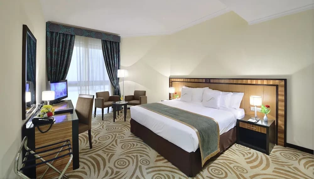 Al Majaz Premiere Deluxe Hotel Apartments 3