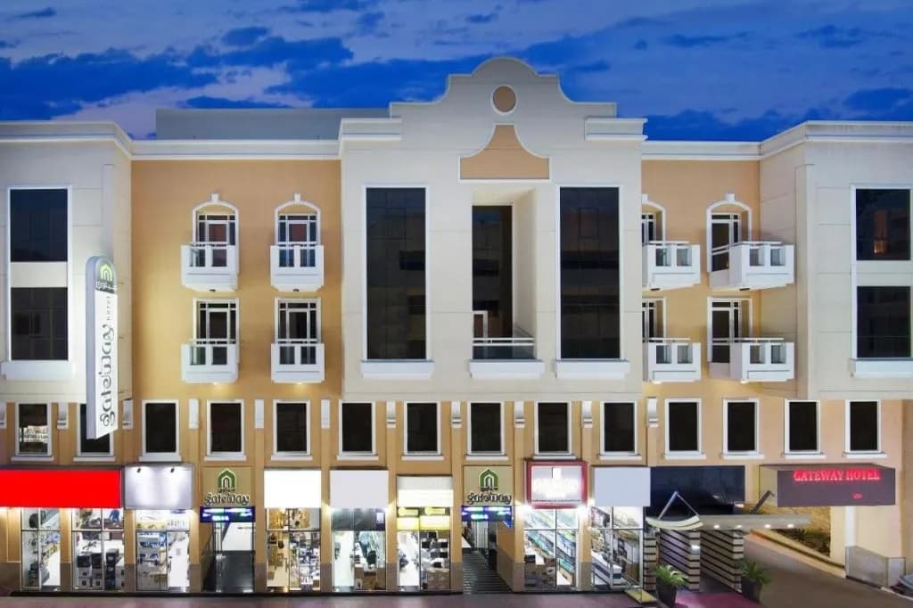 Gateway Hotel 5