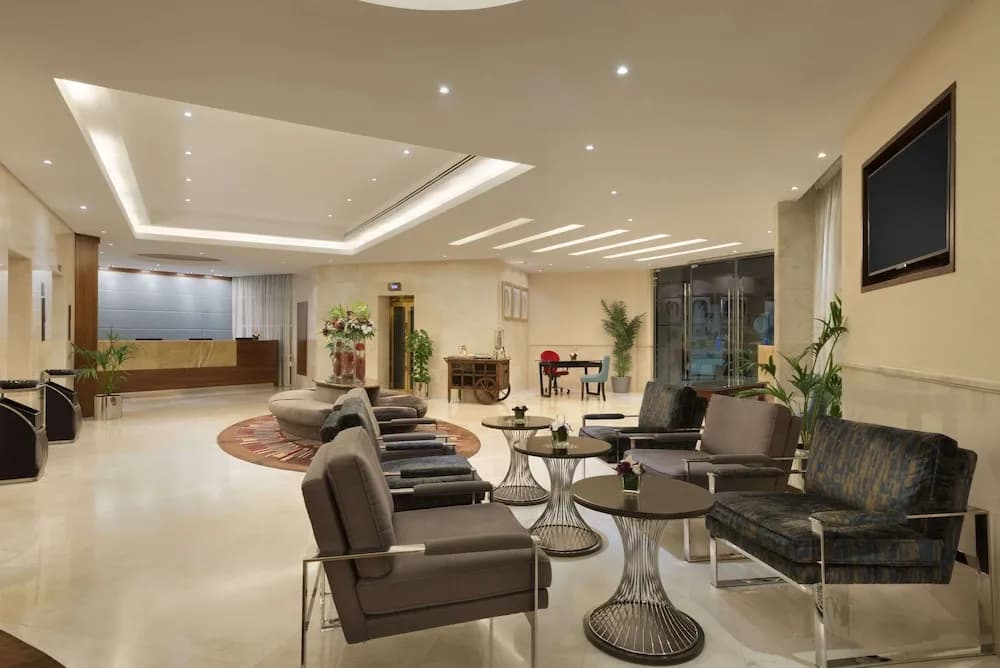 Ramada by Wyndham Abu Dhabi Corniche 3