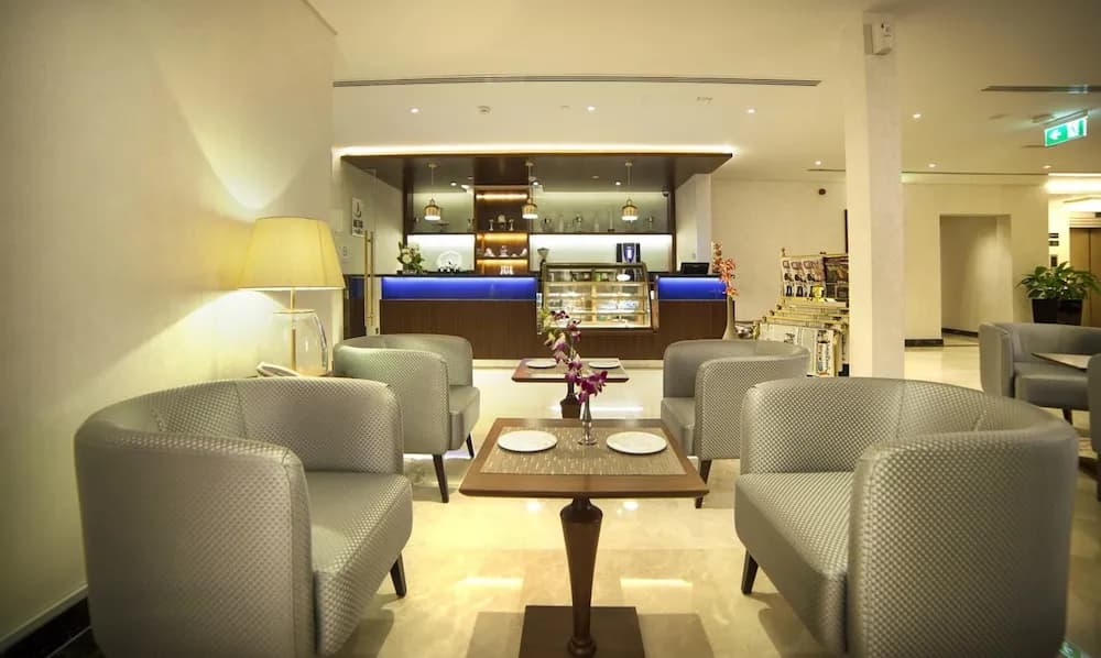 Raviz Center Point Hotel 5