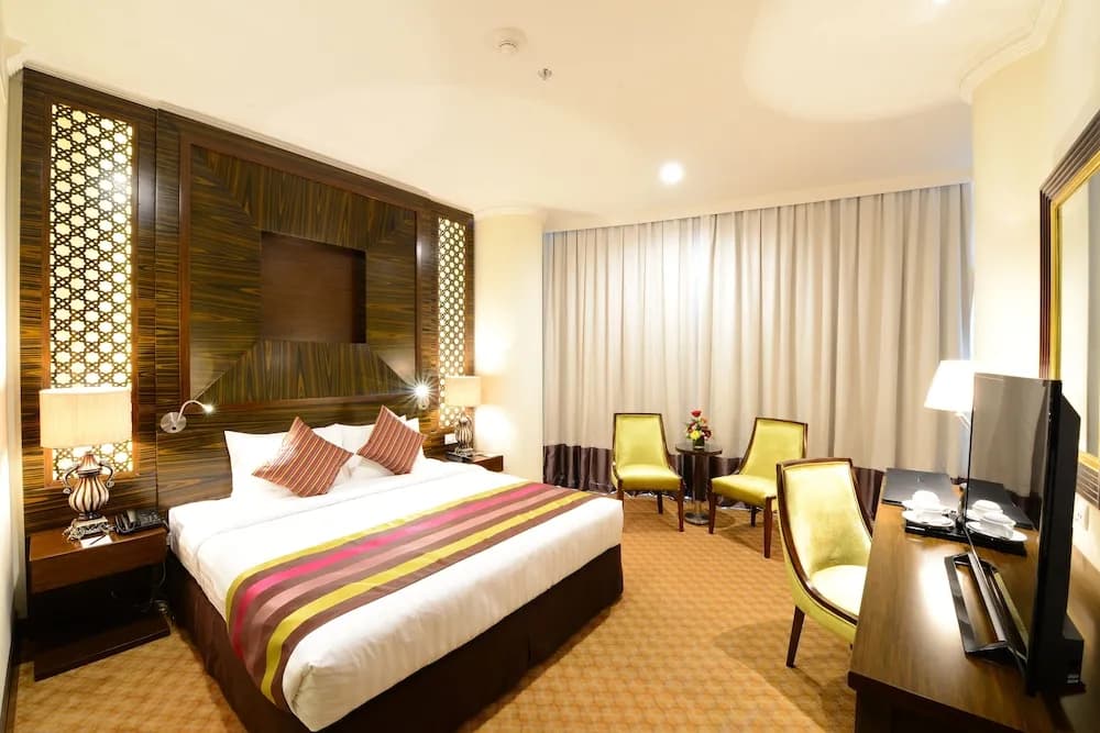 Landmark Premier Hotel 5