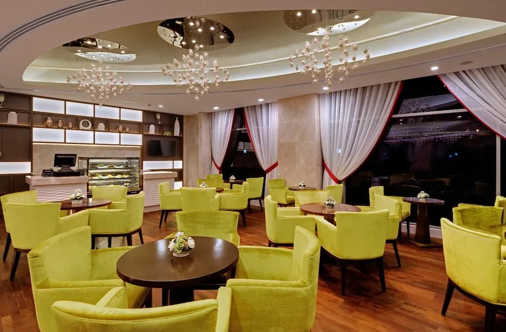 Landmark Premier Hotel 3