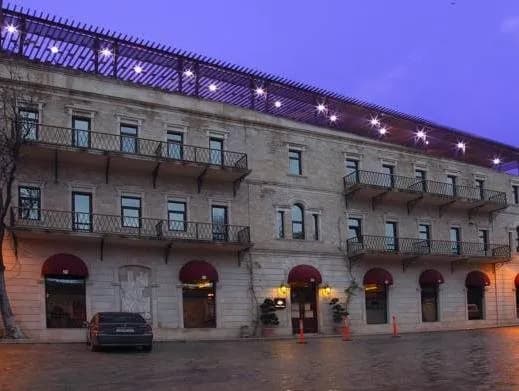 Shah Palace Luxury Museum Hotel