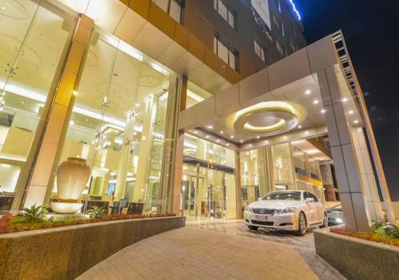 Golden Tulip Corniche Dammam 5