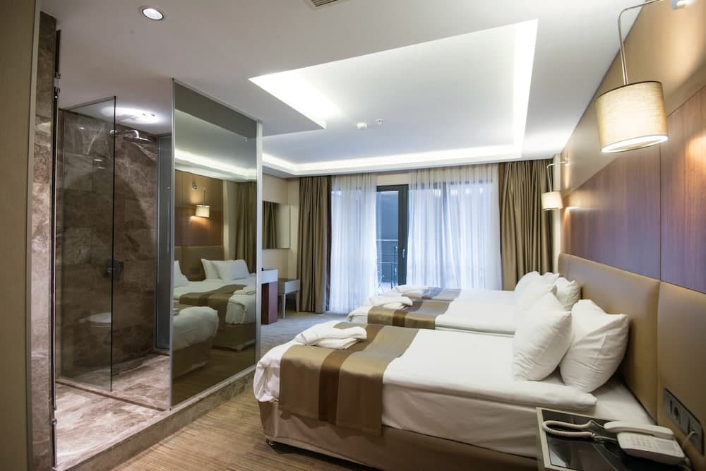 GK Regency Suites 4
