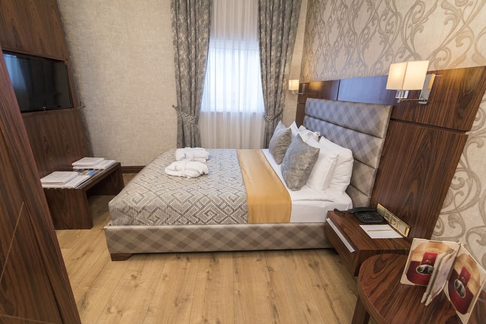 Midmar Hotel