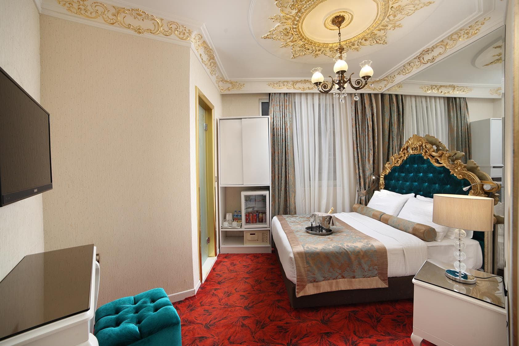 White Monarch Hotel 3