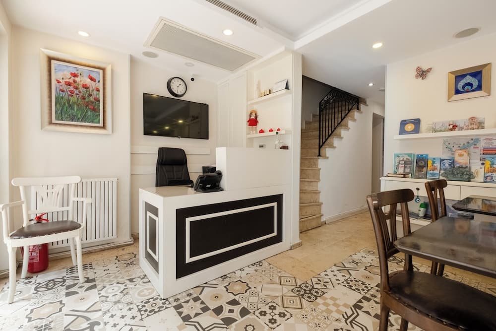Ten Rooms 5