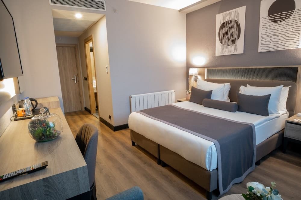 Mayi Hotel 5