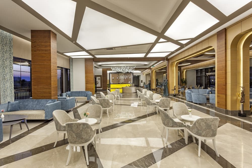 Glamour Resort & Spa 4