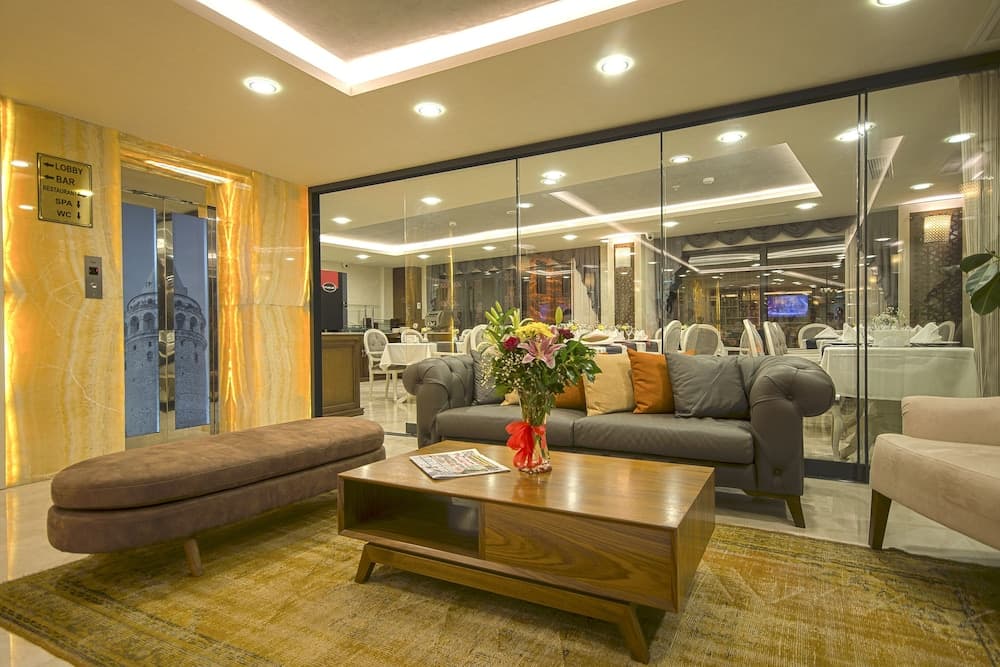 Antusa Palace Hotel & Spa 3