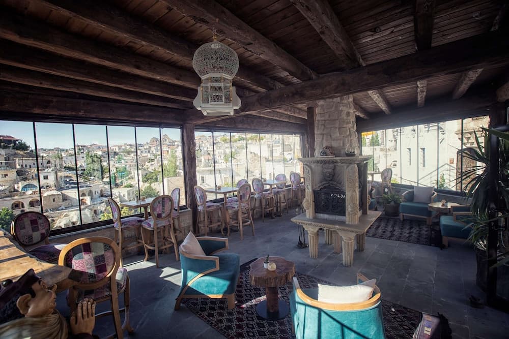Elika Cave Suites Cappadocia, Curio Collection by Hilton 3
