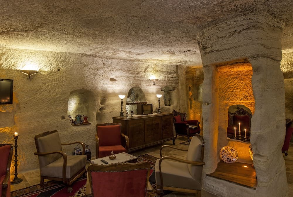 Mithra Cave Hotel 2