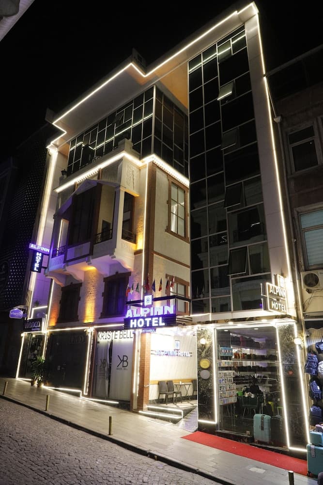 Alpinn Hotel