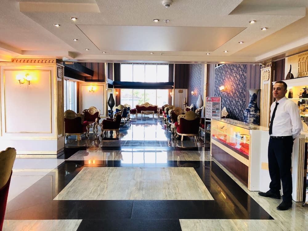 Grand De Luxe Amisos Hotel 2