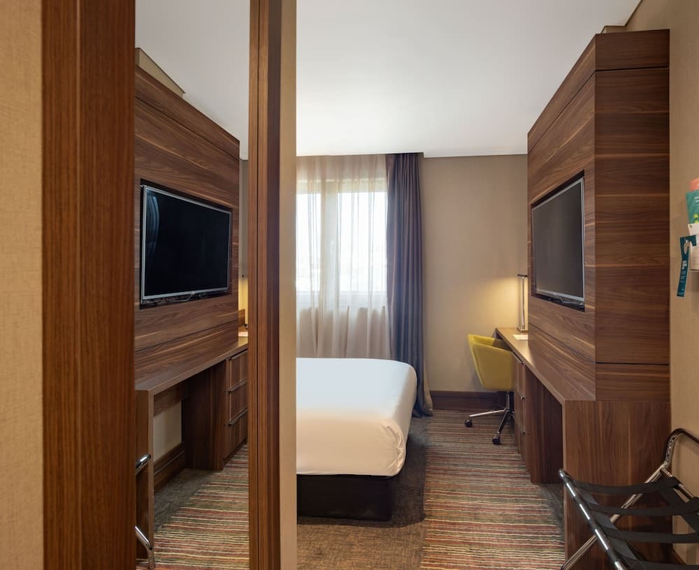 Holiday Inn Istanbul Kadikoy 4
