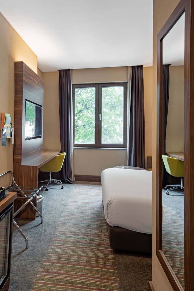 Holiday Inn Istanbul Kadikoy 3