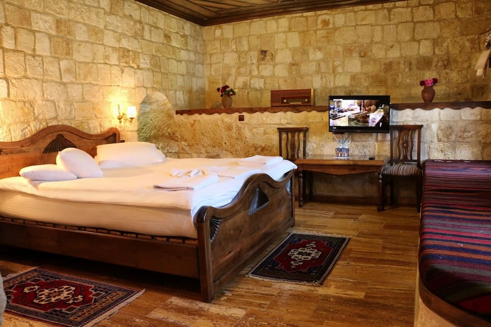 Kemerhan Cave Suites 3