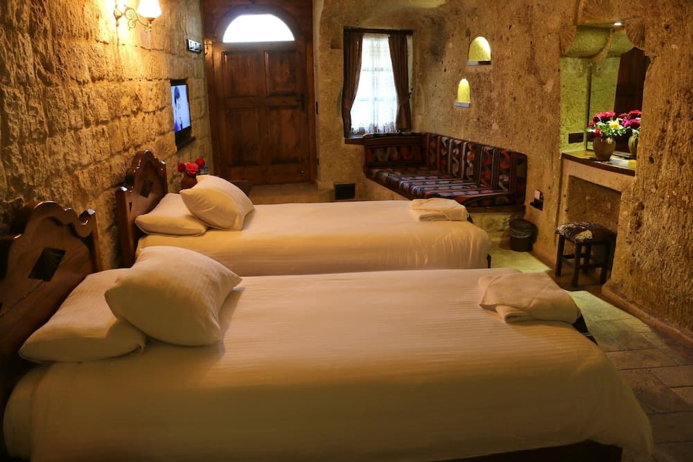 Kemerhan Cave Suites 2