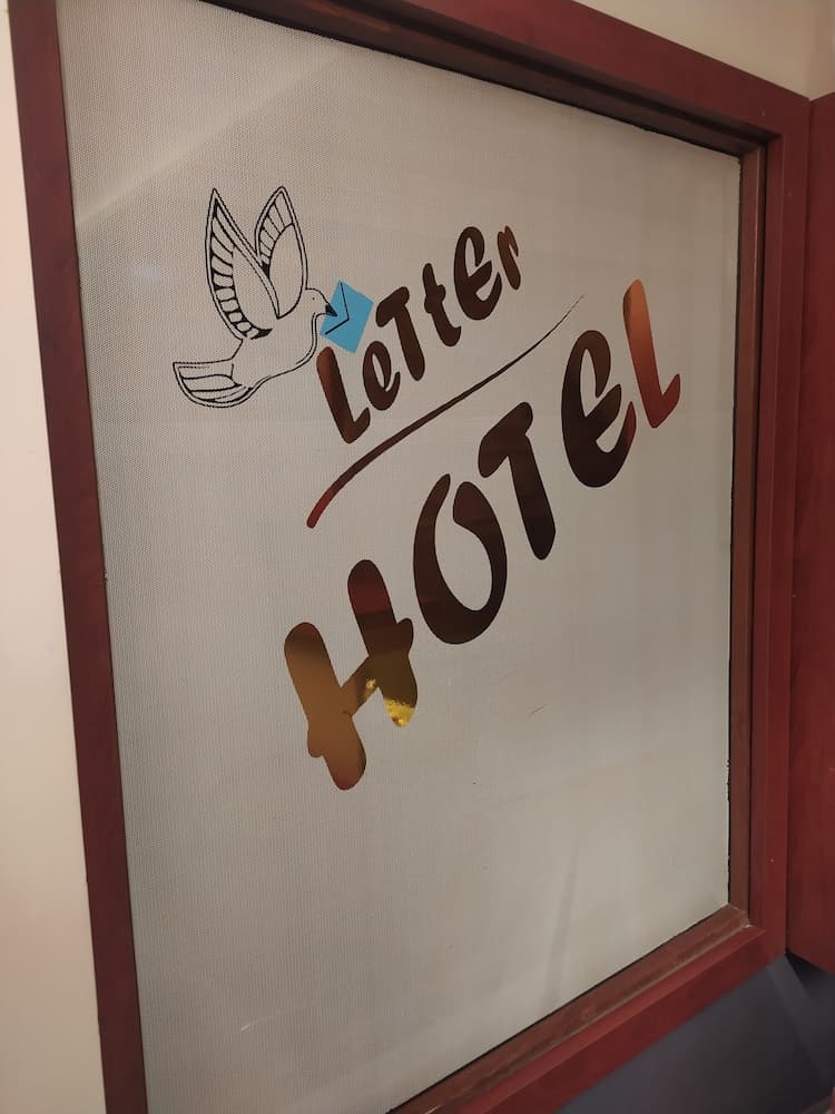 Letter Hotel 4