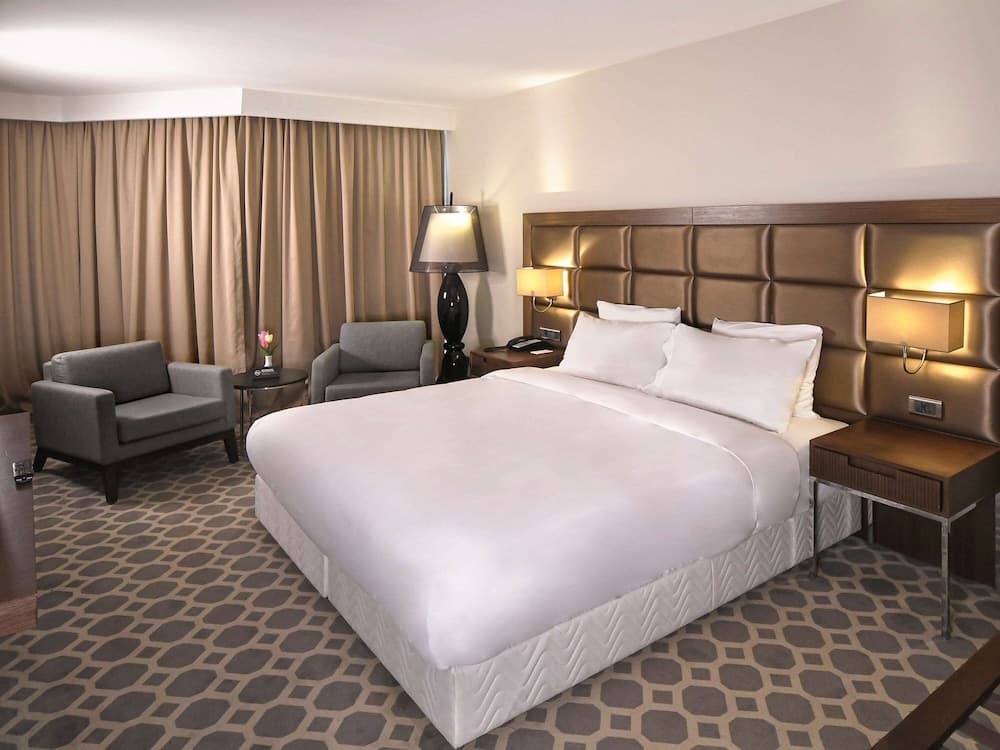 Mercure Istanbul West Hotel & Convention Center 5