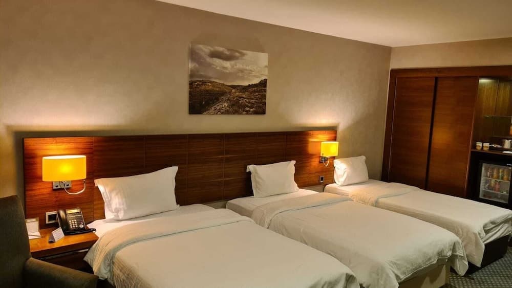 Nevali Hotel 3
