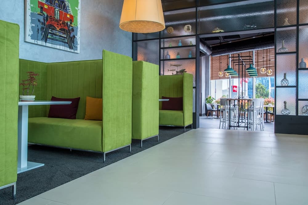 Park Inn by Radisson Istanbul Ataturk Airport 3