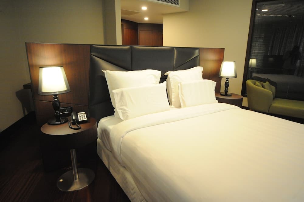 Pullman Istanbul Hotel & Convention Center 5