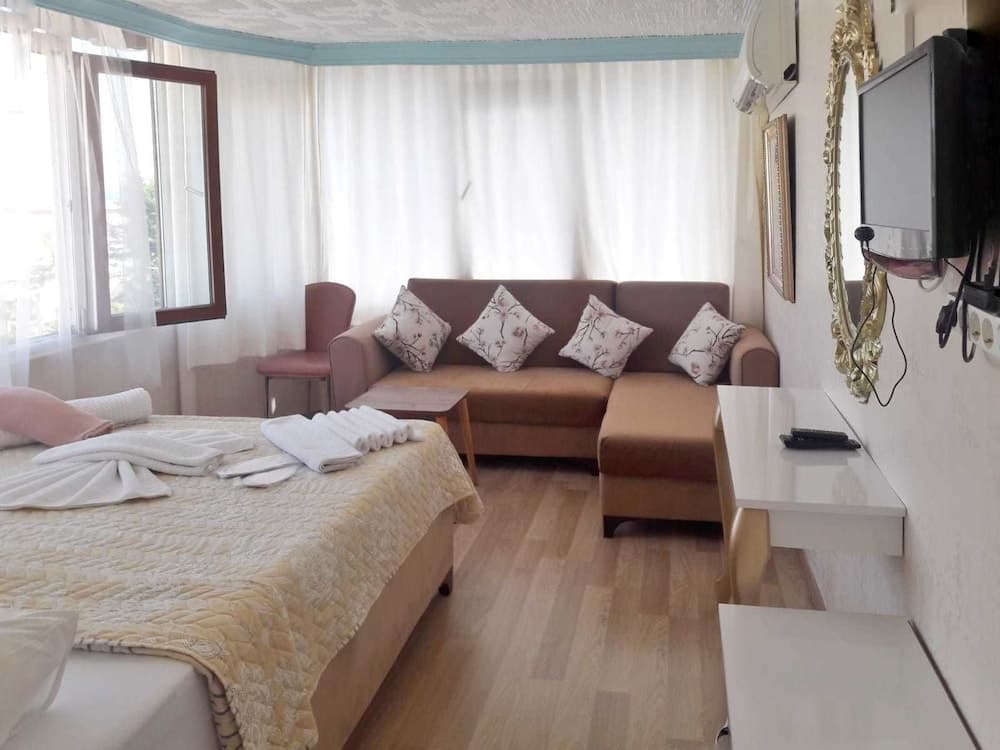 Sofia Corner Hotel 4