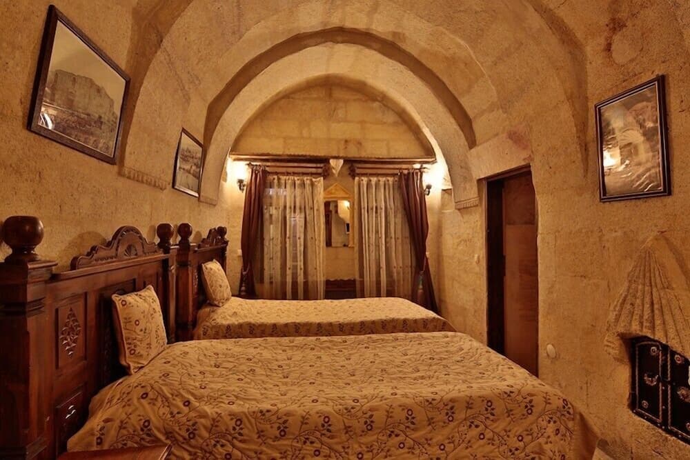 Travel Inn Cave Hotel 4