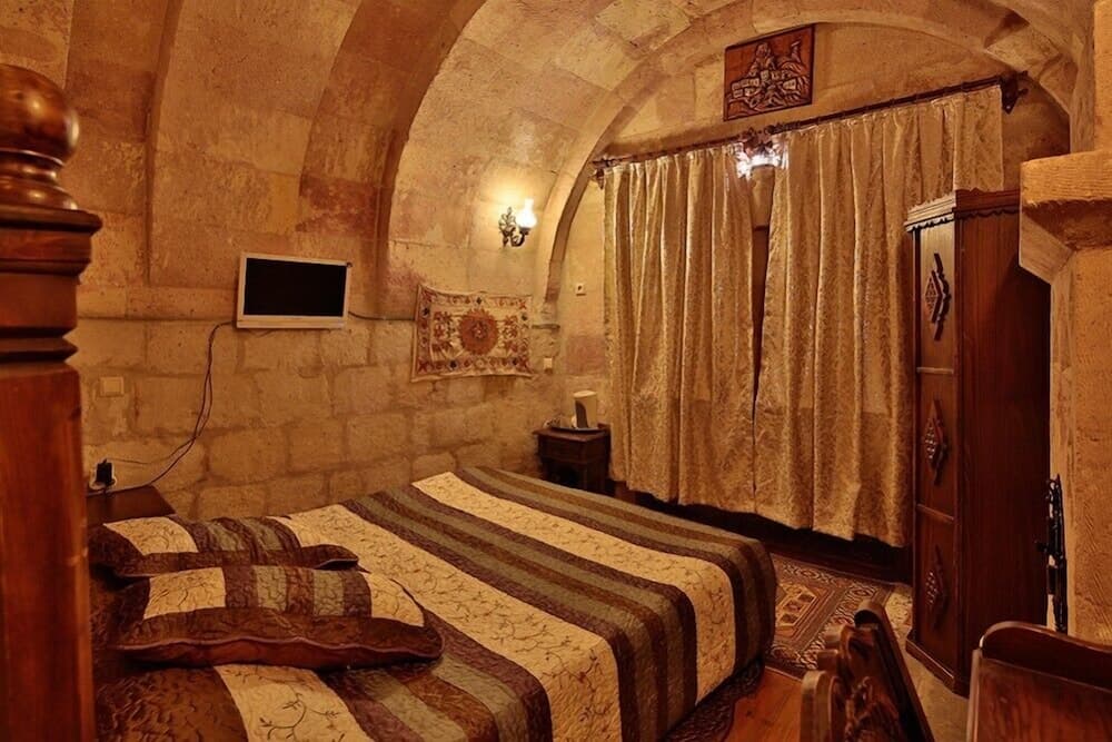 Travel Inn Cave Hotel 3